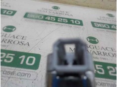 Recambio de piloto trasero central para fiat doblo 1.3 16v jtd cat referencia OEM IAM  51821699  2