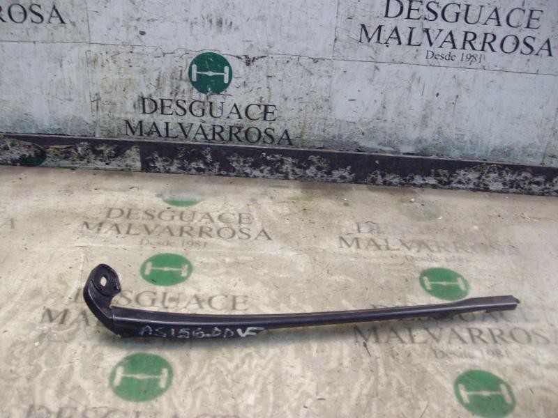 Recambio de brazo limpia delantero derecho para seat leon (1p1) stylance / style referencia OEM IAM 1P0955410A1P9  