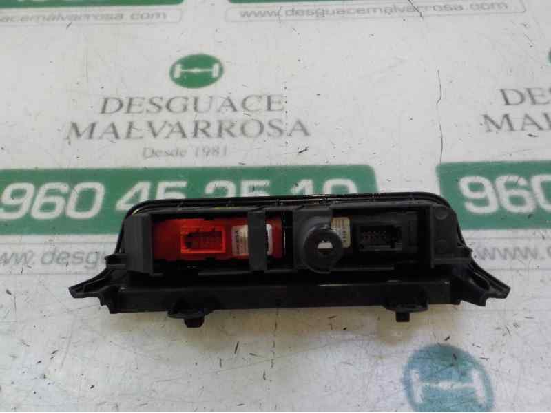 Recambio de mando multifuncion para audi a1 sportback (8xf) design referencia OEM IAM 8X0959674A 8X0959674A5PR 