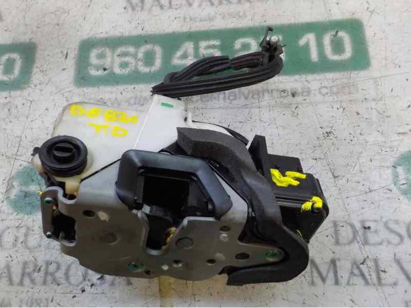 Recambio de cerradura puerta trasera derecha para opel insignia berlina sport 4x4 referencia OEM IAM 13503788 13503808 