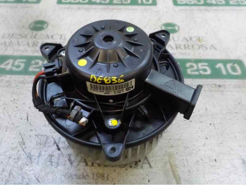 Recambio de motor calefaccion para opel insignia berlina sport 4x4 referencia OEM IAM 5242673401 13263279 5242673401