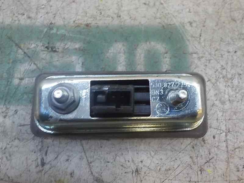 Recambio de maneta porton para skoda yeti 1.2 tsi referencia OEM IAM 5J0827229 5J0827566E 