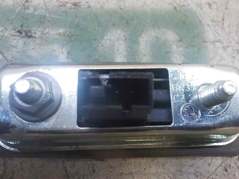 Recambio de maneta porton para skoda yeti 1.2 tsi referencia OEM IAM 5J0827229 5J0827566E 