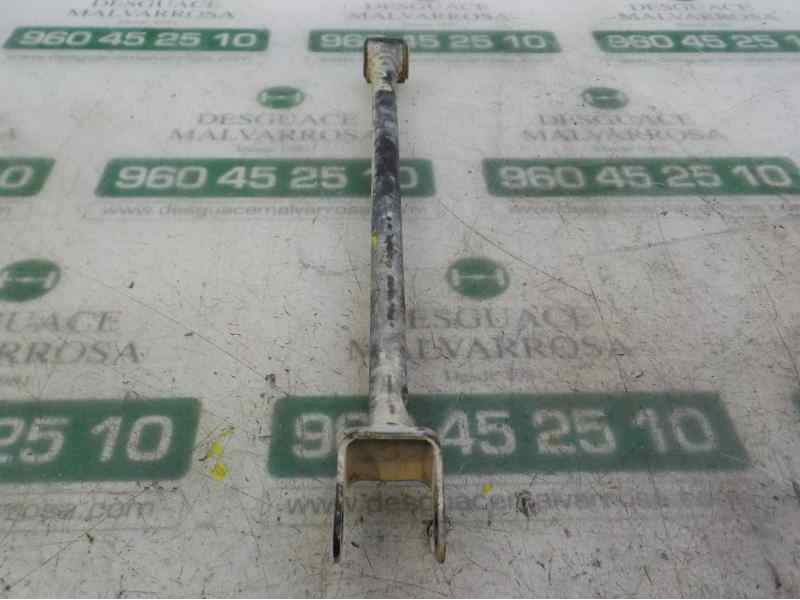 Recambio de brazo suspension superior trasero derecho para dacia duster ambiance 4x4 referencia OEM IAM   