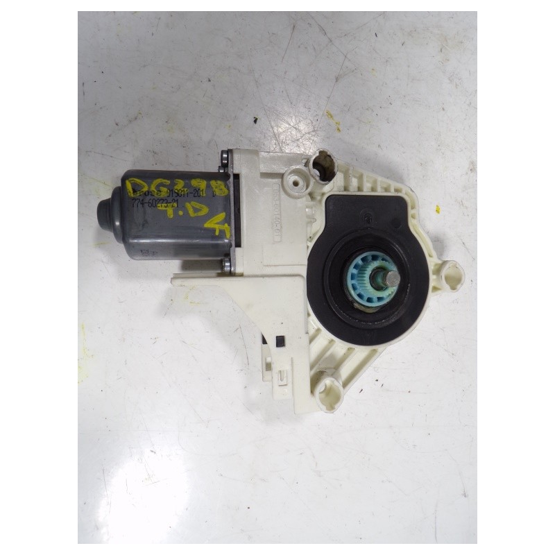 Recambio de motor elevalunas trasero derecho para skoda suberb (3t4) 2.0 tdi dpf referencia OEM IAM 8K0959812A 8K0959812A 