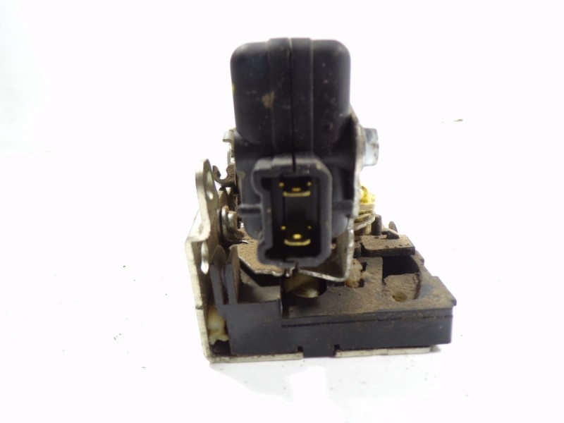 Recambio de cerradura puerta trasera izquierda para dacia sandero stepway referencia OEM IAM  8200735248 