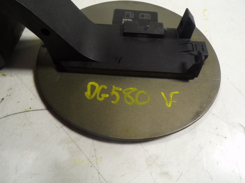 Recambio de tapa combustible para opel insignia sports tourer 2.0 16v cdti referencia OEM IAM  806287 