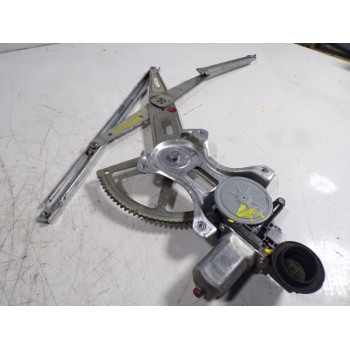 ELEVALUNAS DELANTERO DERECHO 6980152070 8571035180 2621002330