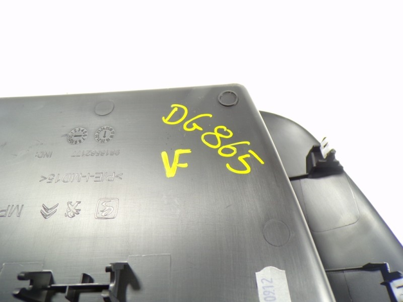 Recambio de guantera para toyota proace city 1.2 12v referencia OEM IAM   