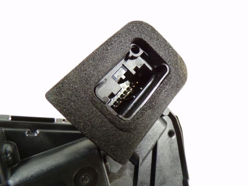 Recambio de cerradura puerta delantera derecha para volkswagen touran (5t1) advance bmt referencia OEM IAM 5TB837016C 5TB837016C