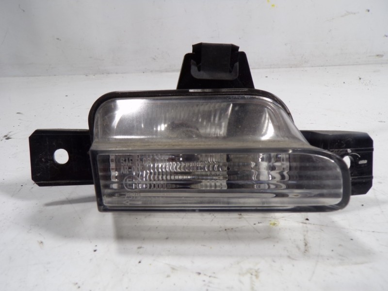 Recambio de piloto marcha atras para volkswagen tiguan (5n1) 2.0 tdi referencia OEM IAM  5N0941071 