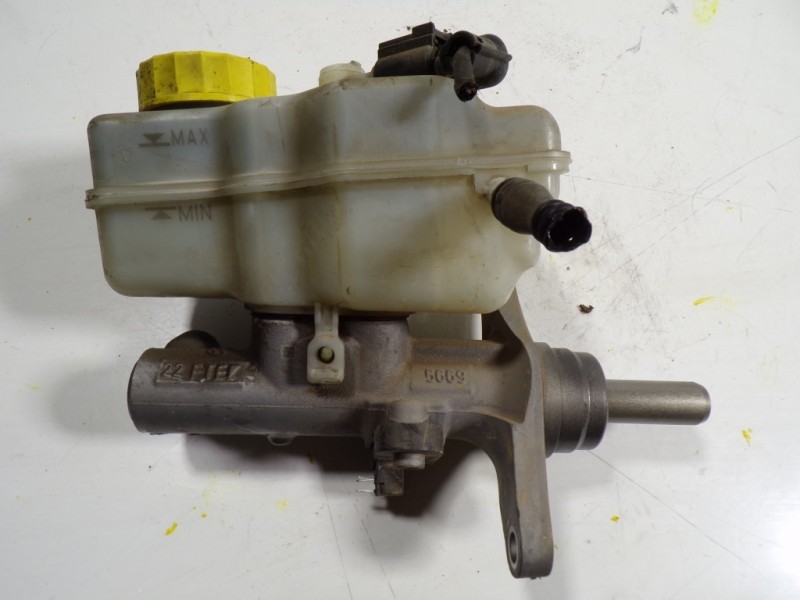 Recambio de bomba freno para audi a1 sportback (8xa) 1.2 tfsi referencia OEM IAM  6R1611019A 