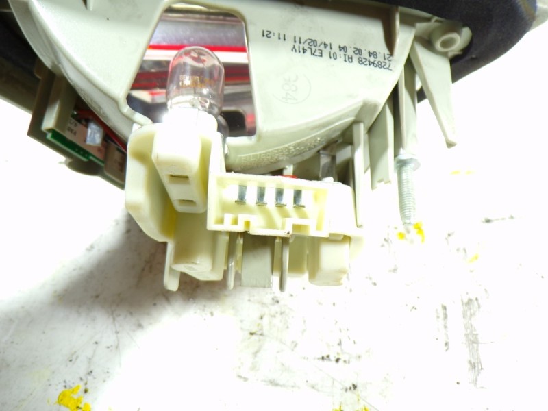 Recambio de piloto trasero derecho interior para bmw serie 3 berlina (e90) 2.0 turbodiesel cat referencia OEM IAM 7289428  