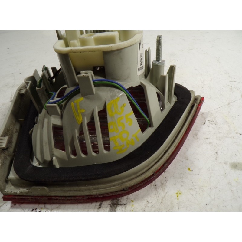 Recambio de piloto trasero derecho interior para bmw serie 3 berlina (e90) 2.0 turbodiesel cat referencia OEM IAM 7289428  