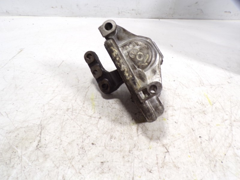 Recambio de soporte motor izquierdo para citroen c3 1.4 hdi exclusive referencia OEM IAM   