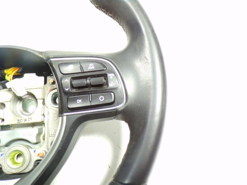 Recambio de volante para kia niro concept referencia OEM IAM  56100G5310SX1 