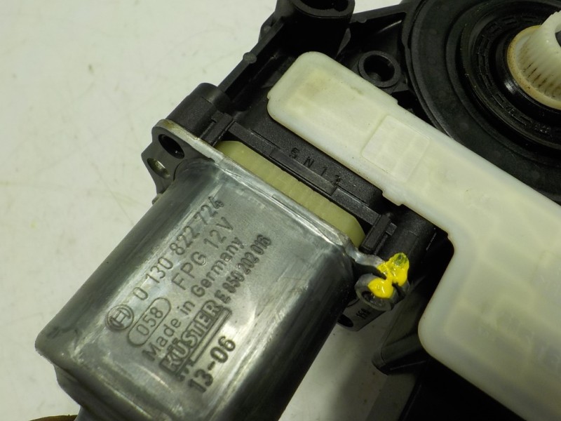 Recambio de motor elevalunas trasero derecho para seat leon (5f1) 2.0 tdi referencia OEM IAM 5Q0959812A  