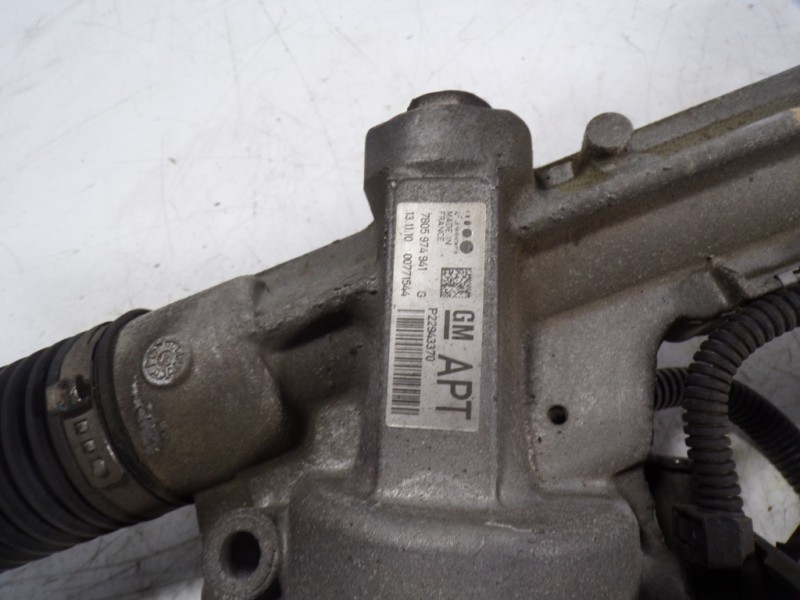 Recambio de cremallera direccion para opel insignia berlina 2.0 16v cdti referencia OEM IAM P22943370 22943370 7805974941