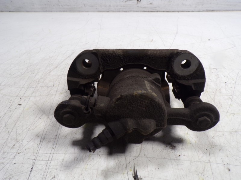 Recambio de pinza freno delantera izquierda para bmw serie 1 coupe (e82) 118d referencia OEM IAM  34116774681 