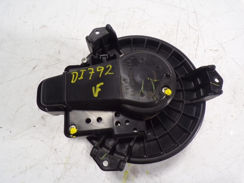 Recambio de motor calefaccion para toyota rav 4 (a3) executive referencia OEM IAM 2727008103 8710342101 2727008103