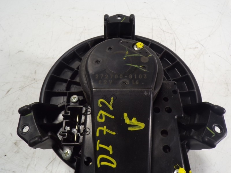 Recambio de motor calefaccion para toyota rav 4 (a3) executive referencia OEM IAM 2727008103 8710342101 2727008103