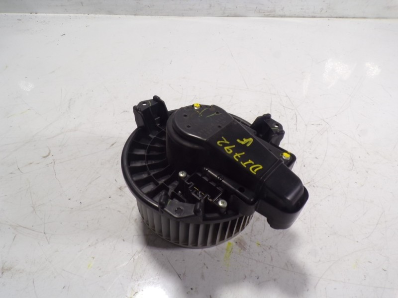 Recambio de motor calefaccion para toyota rav 4 (a3) executive referencia OEM IAM 2727008103 8710342101 2727008103
