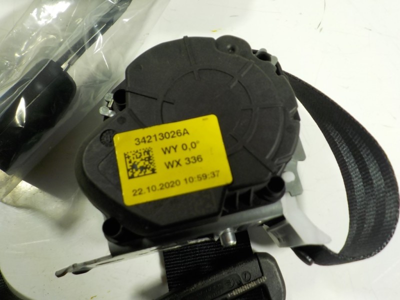 Recambio de cinturon seguridad trasero central para volkswagen t-roc advance style referencia OEM IAM 34213026A  