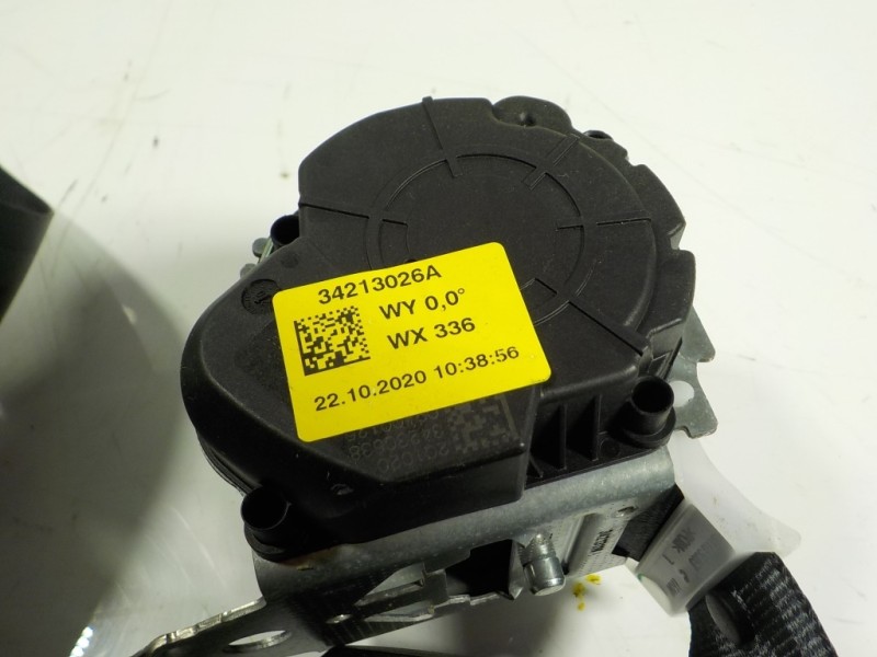 Recambio de cinturon seguridad trasero central para volkswagen t-roc advance style referencia OEM IAM 34213026A  