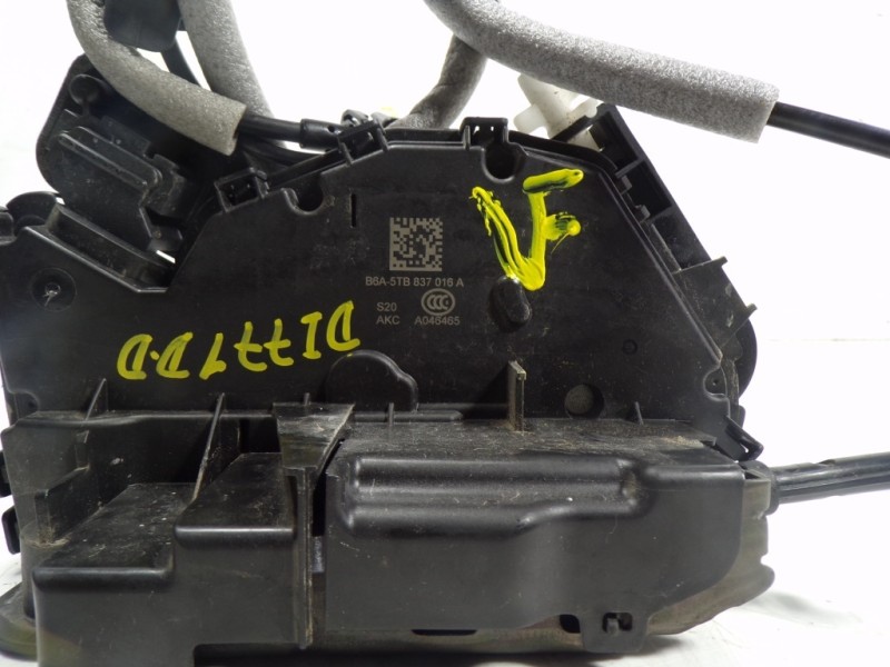 Recambio de cerradura puerta delantera derecha para volkswagen polo 1.0 tsi referencia OEM IAM 5TB837016A 5TB837016C 
