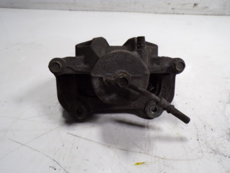 Recambio de pinza freno delantera derecha para hyundai tucson essence bluedrive 2wd referencia OEM IAM  58190D7A50 