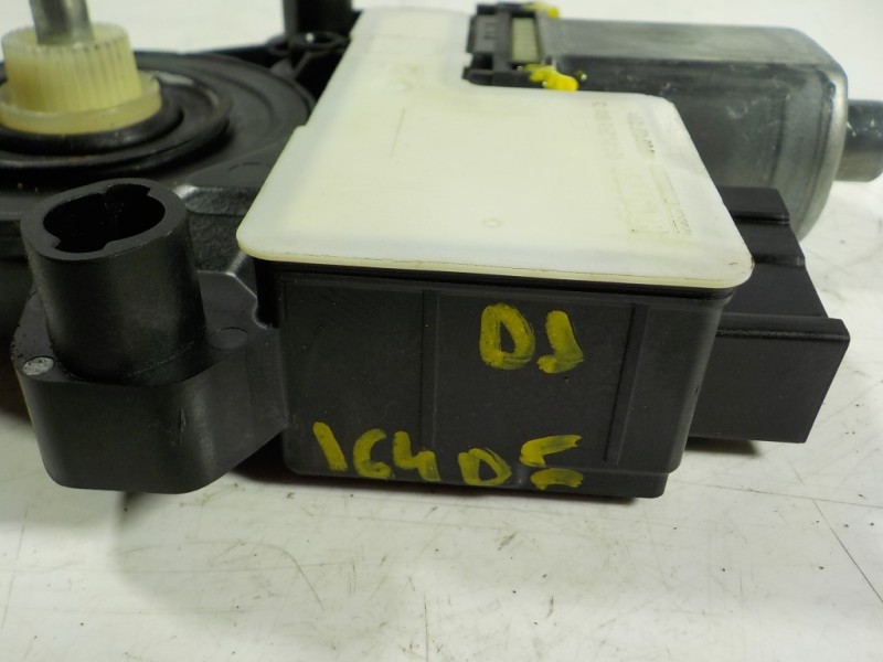 Recambio de motor elevalunas delantero izquierdo para seat ibiza (kj1) 1.0 referencia OEM IAM 2Q1959881 2Q1959881 