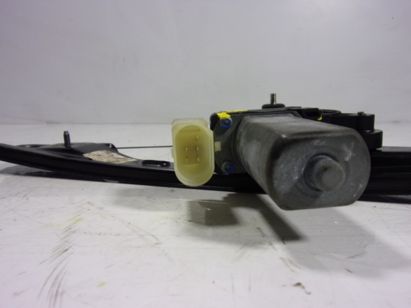 Recambio de elevalunas trasero derecho para bmw serie 1 lim. (f20) 2.0 turbodiesel referencia OEM IAM 7242556 51357281884 