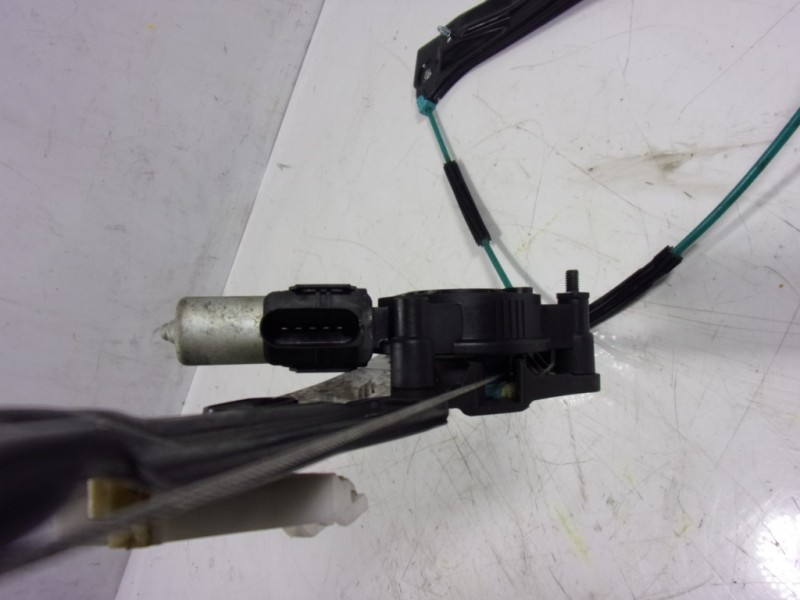 Recambio de elevalunas delantero derecho para bmw serie 1 lim. (f20) 118i referencia OEM IAM 71015003 51337281882 