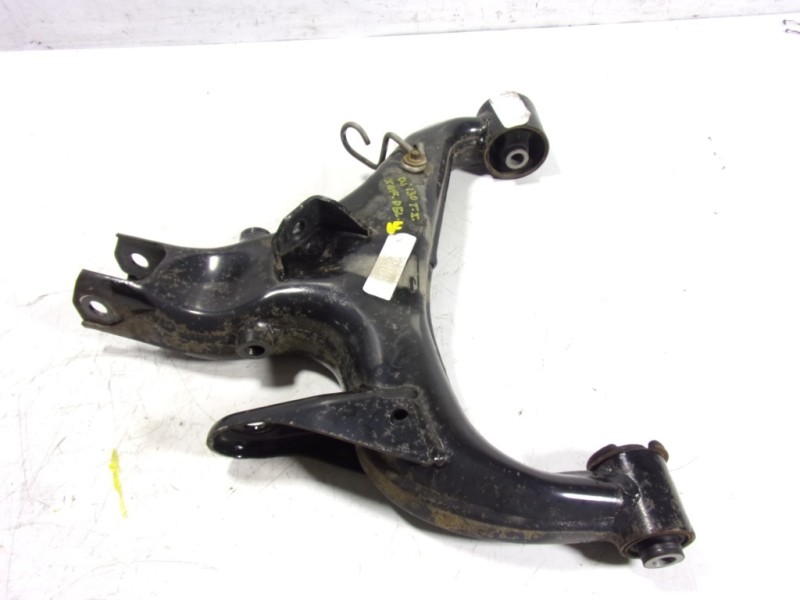 Recambio de brazo suspension inferior trasero izquierdo para land rover discovery 4 tdv6 se referencia OEM IAM  LR019980 