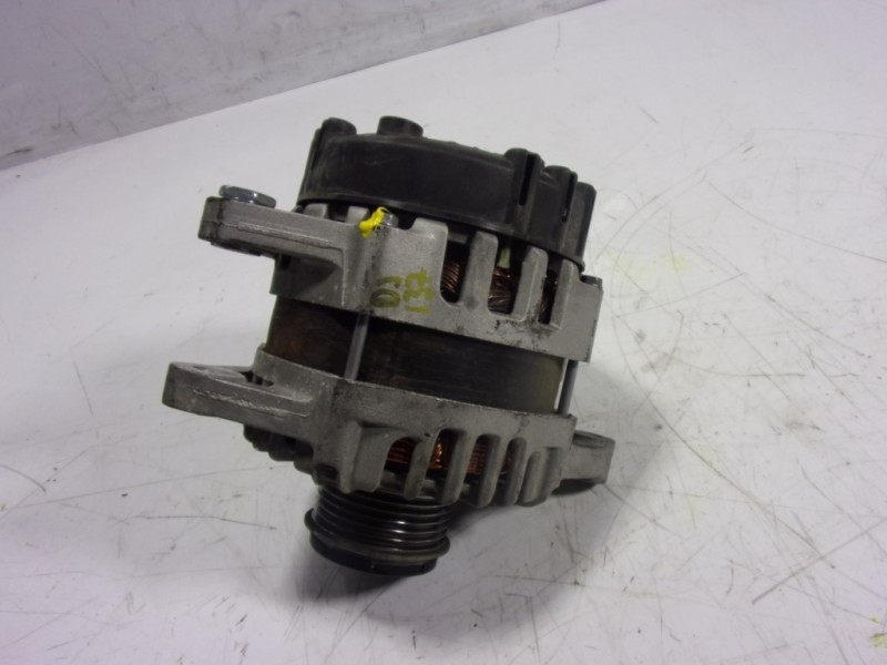 Recambio de alternador para kia rio (yb) 1.2 cat referencia OEM IAM 3750003BA5 3730003BA5 