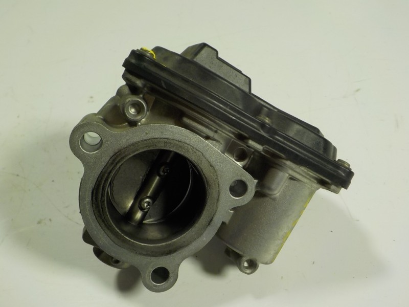 Recambio de caja mariposa para ford grand c-max 1.0 ecoboost cat referencia OEM IAM CM5G9F991FC 2168321 