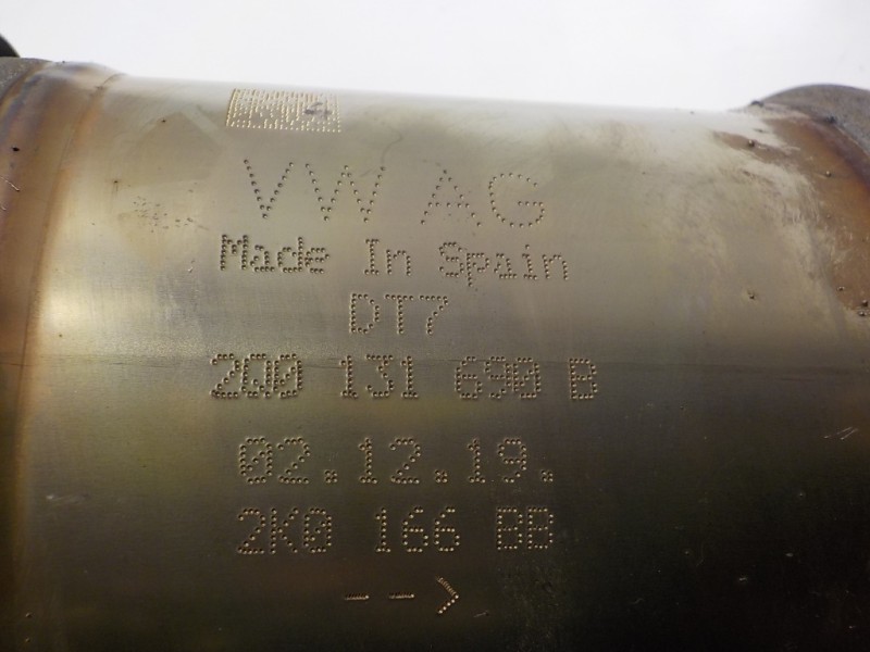 Recambio de catalizador para audi a1 sportback (gba) 1.0 tfsi referencia OEM IAM 2K0131690B 2Q0254504G 