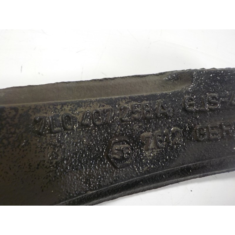 Recambio de mangueta delantera derecha para volkswagen touareg (7l6) 3.0 v6 tdi dpf referencia OEM IAM 7L0407258A 7L0407258A 