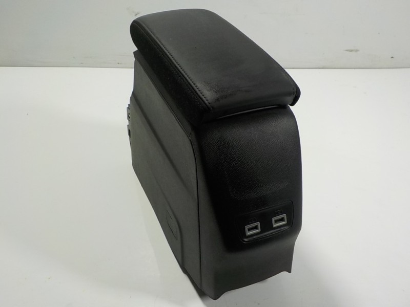 Recambio de apoyabrazos central para peugeot 208 (p2) 1.2 puretech referencia OEM IAM 9823377380 98257277ZD 9823372380