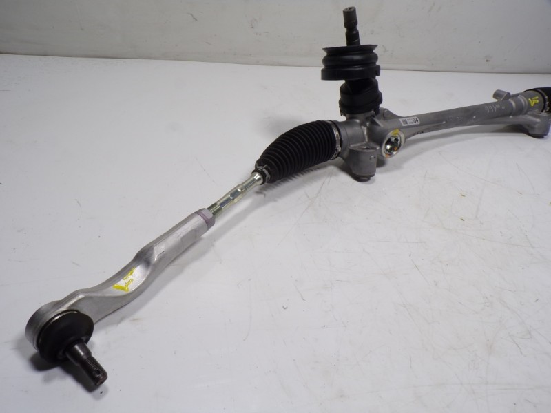 Recambio de cremallera direccion para toyota yaris 1.5 vvti hev referencia OEM IAM 26150714 45510K0070 