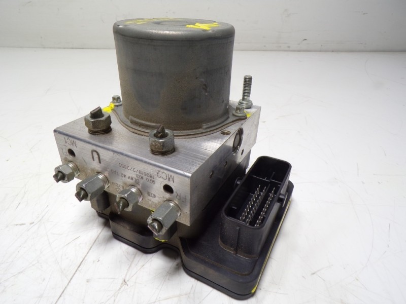 Recambio de abs para mazda cx-3 2.0 16v cat referencia OEM IAM DL8V437A0  