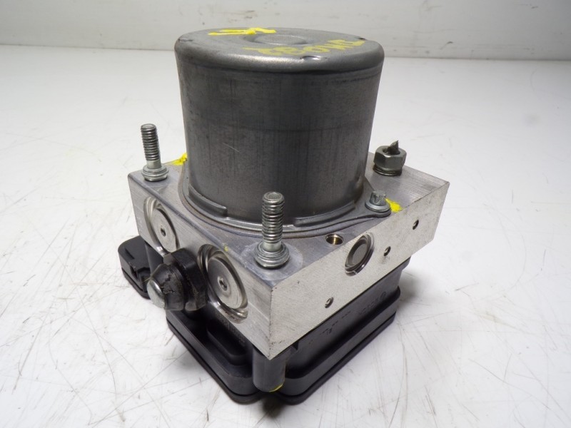 Recambio de abs para mazda cx-3 2.0 16v cat referencia OEM IAM DL8V437A0  