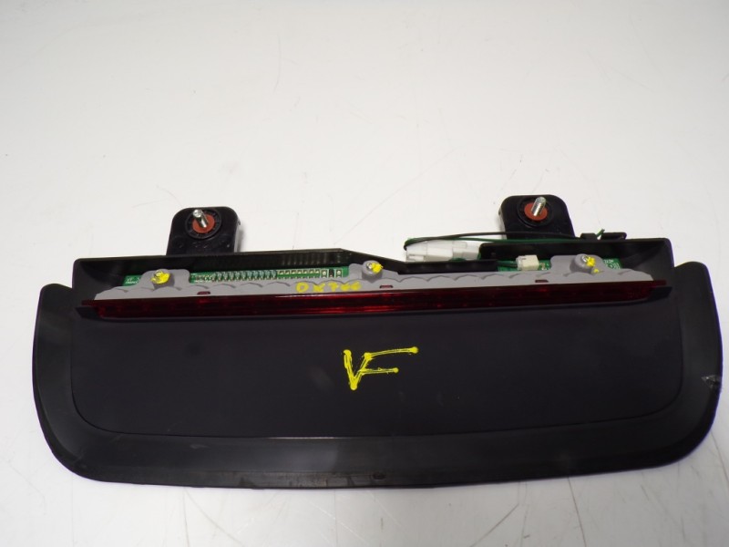 Recambio de piloto trasero central para hyundai i40 1.7 crdi cat referencia OEM IAM  927003Z300 