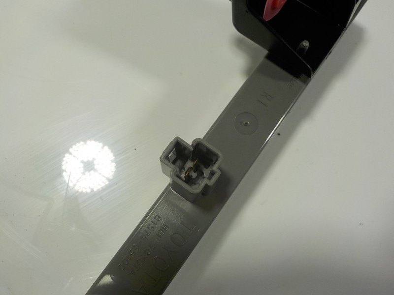 Recambio de piloto trasero central para toyota auris 1.4 turbodiesel cat referencia OEM IAM 8157005100 8157005100 