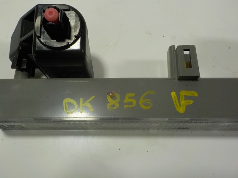 Recambio de piloto trasero central para toyota auris 1.4 turbodiesel cat referencia OEM IAM 8157005100 8157005100 