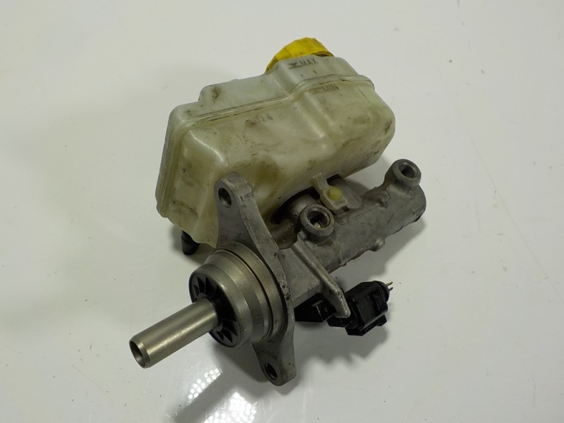 Recambio de bomba freno para volkswagen polo (6c1) 1.4 tdi referencia OEM IAM 6R0611301A  