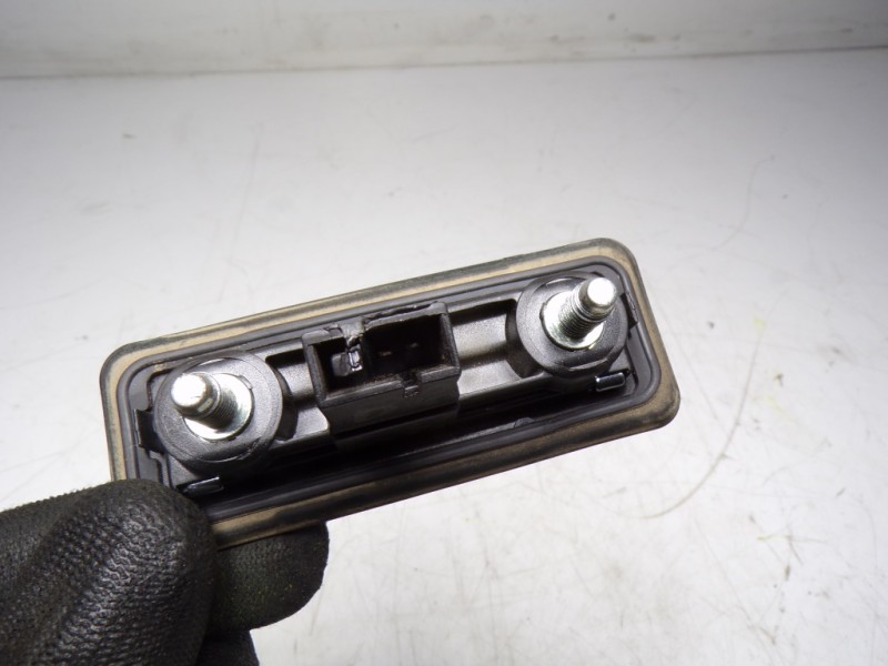 Recambio de maneta porton para skoda yeti 1.2 tsi referencia OEM IAM  5J0827566E 