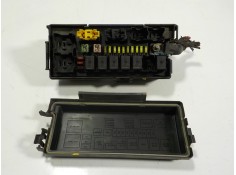 Recambio de caja reles / fusibles para jeep commander 3.0 v6 crd limited referencia OEM IAM 04692087AB 4692084AB  2