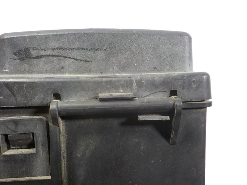 Recambio de caja reles / fusibles para jeep commander 3.0 v6 crd limited referencia OEM IAM 04692087AB 4692084AB 