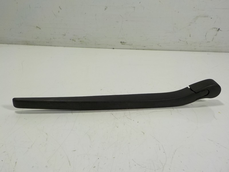 Recambio de brazo limpia trasero para bmw serie 5 touring (f11) 520d xdrive referencia OEM IAM  61627207042 